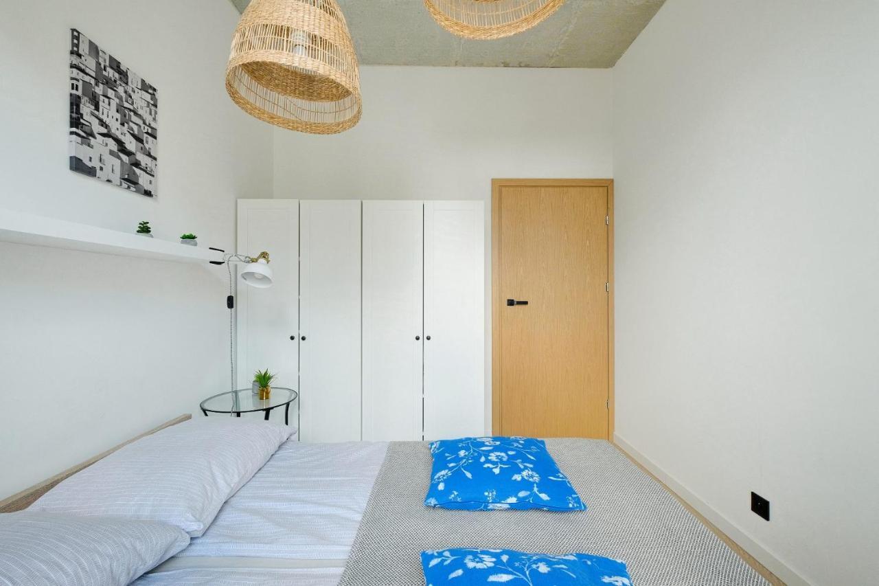 Apartamenty Patriotow 303 Warschau Buitenkant foto